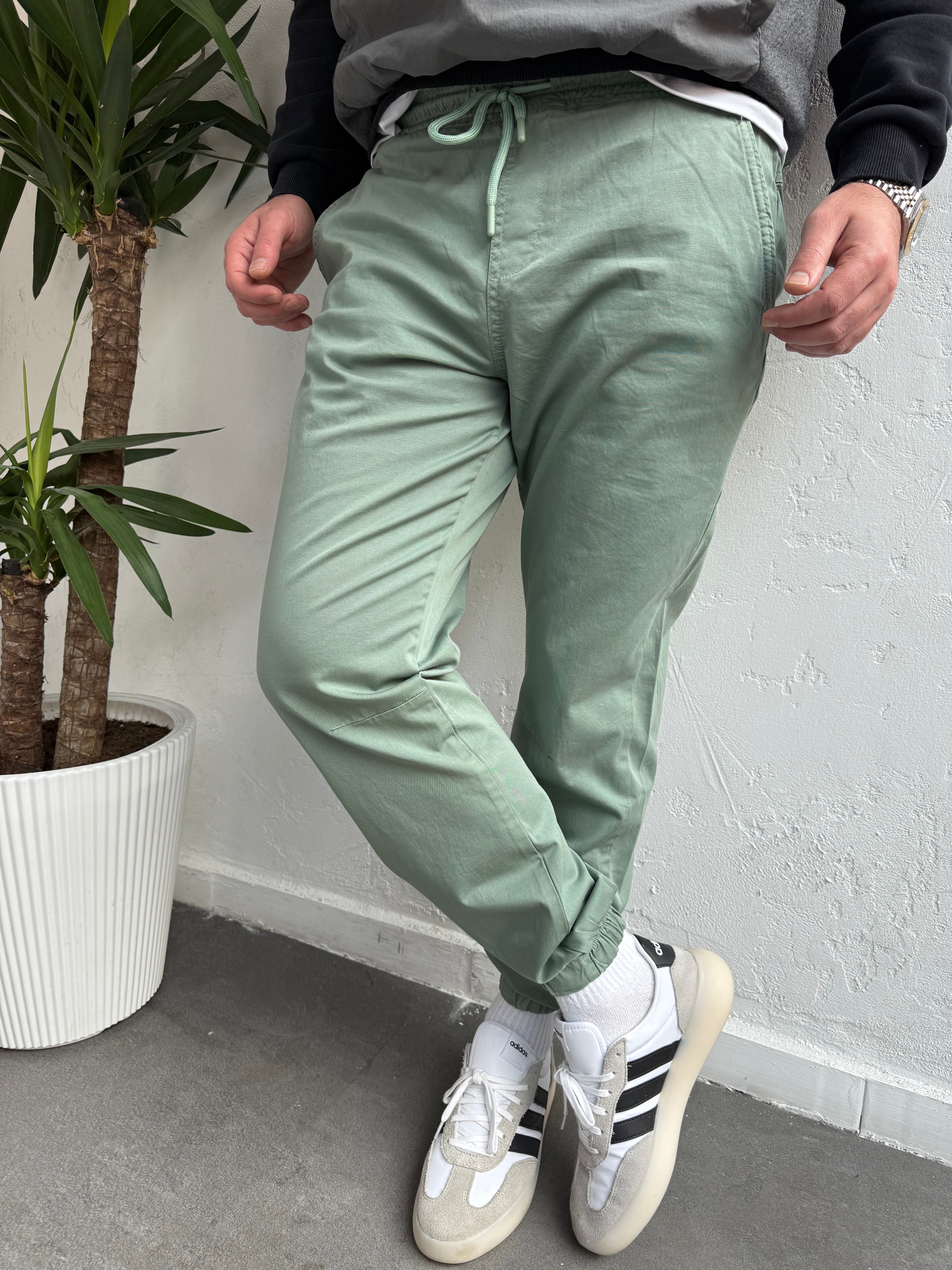 Lastik Paça Gabardin Pantolon