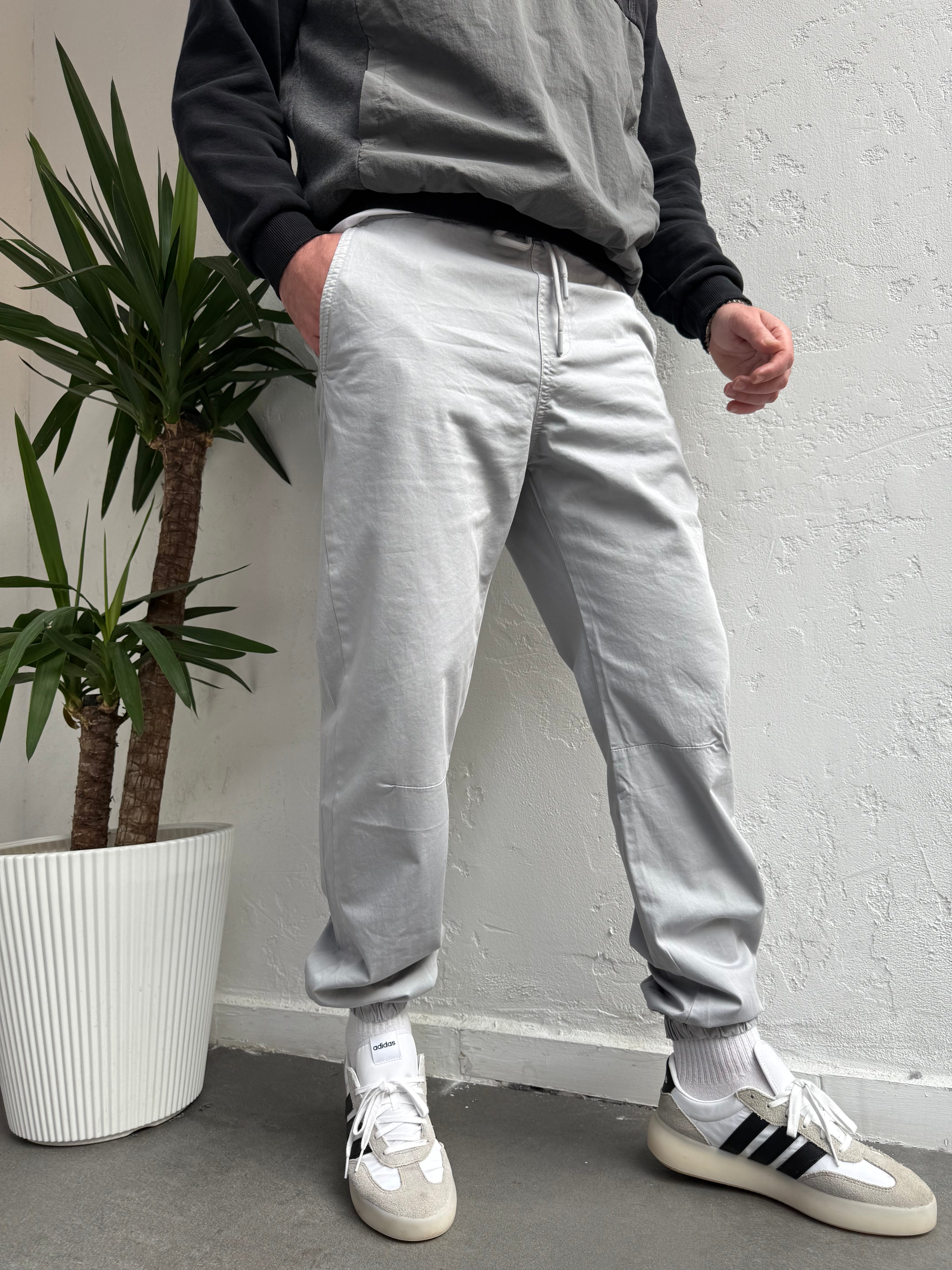 Lastik Paça Gabardin Pantolon