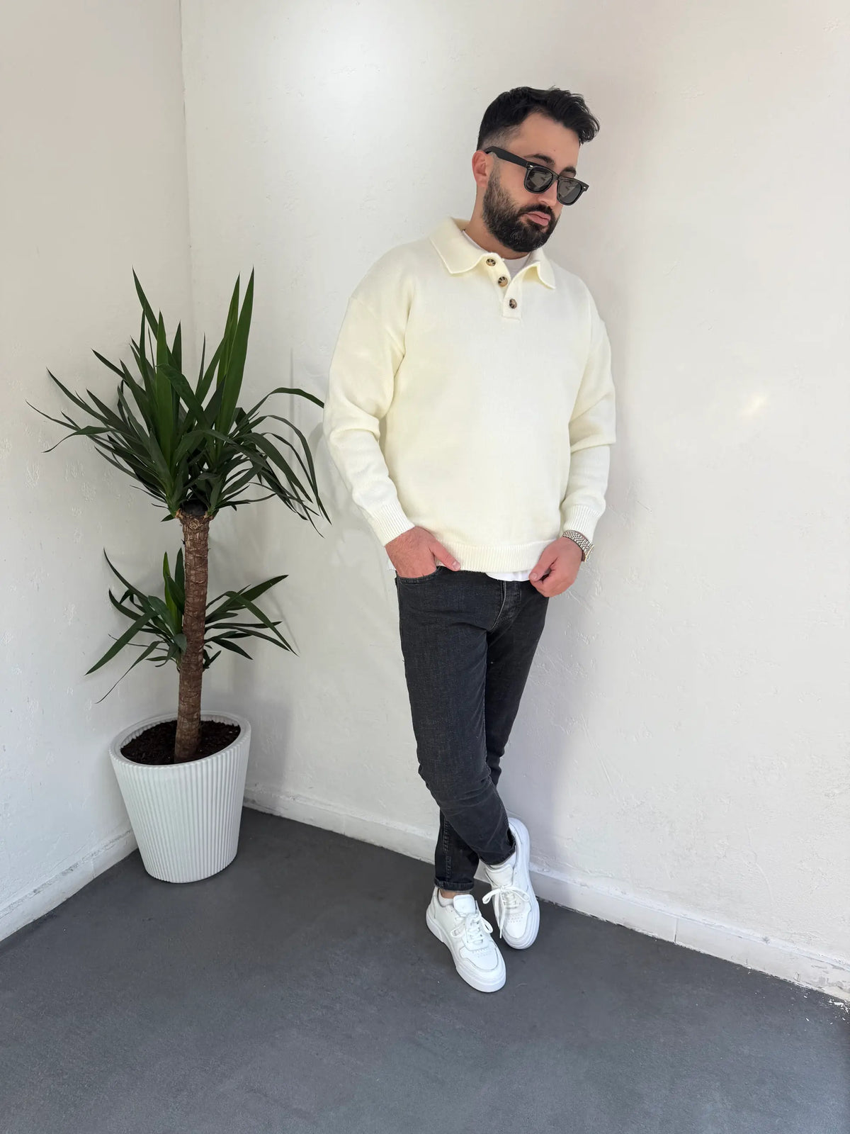 Yaka Düğmeli Triko Kazak