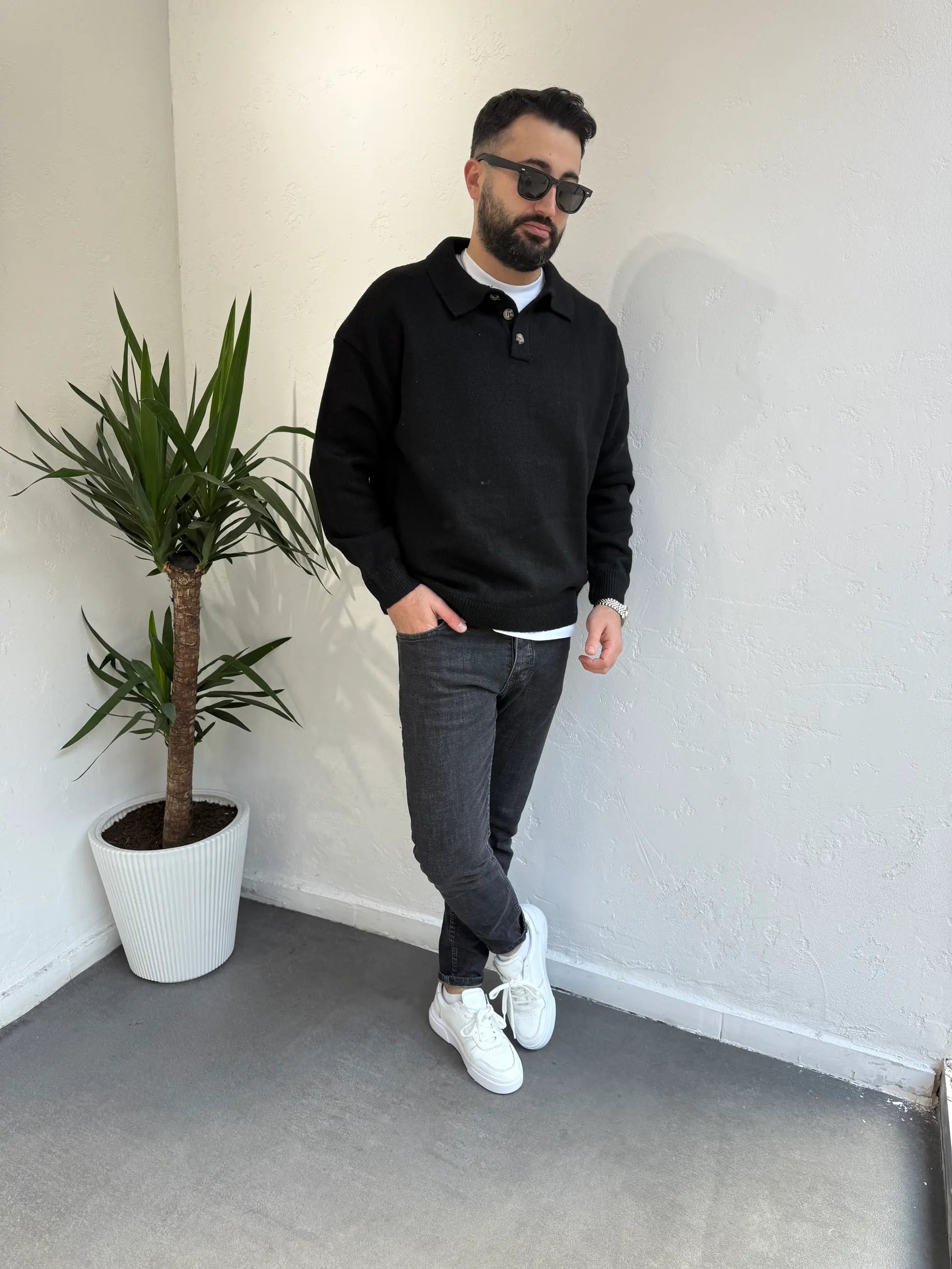 Yaka Düğmeli Triko Kazak